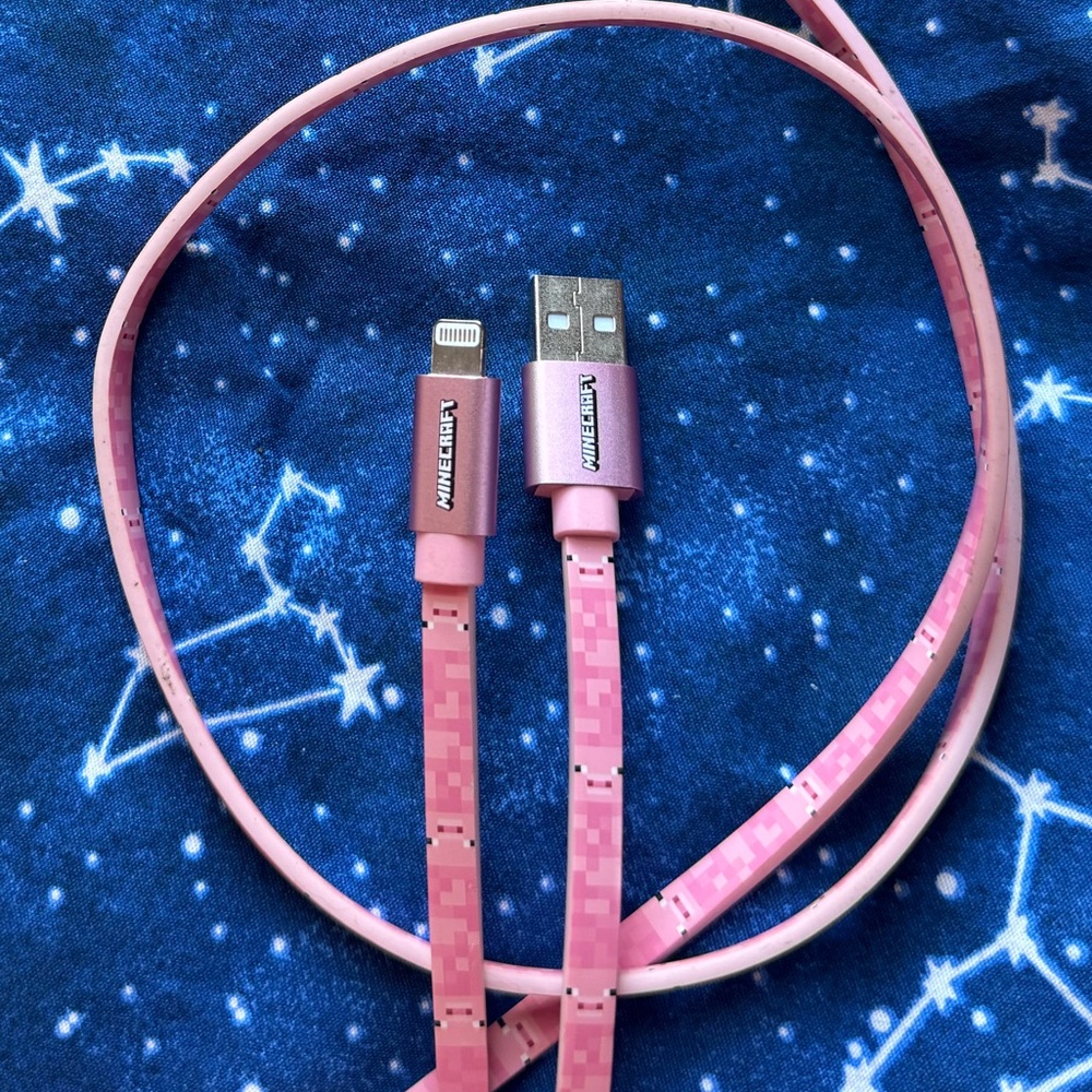 NWOT 6ft Minecraft Liquipel Powertech Pig iPhone Lightning Charging Cord